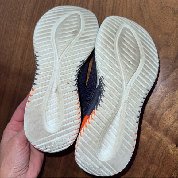 Skechers Kids Blue Slip-On Sneakers. Size 1. - Picture 15 of 15